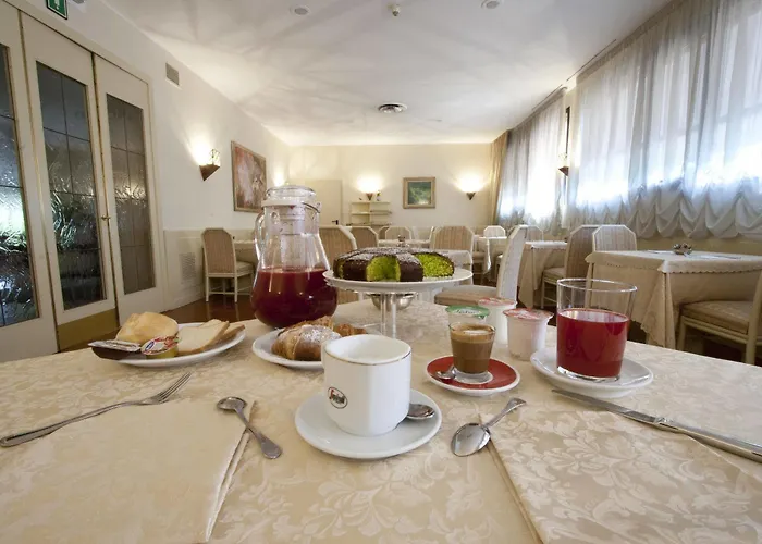 Hotel Executive