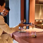 Отель Executive 4*