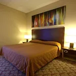 Отель Executive 4*
