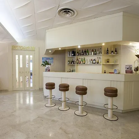 Executive 4*