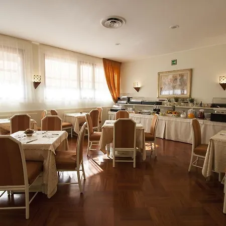 Executive Отель 4*