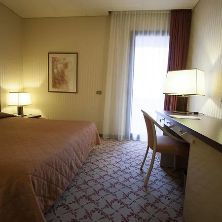 Executive 호텔 피오라노모데네세