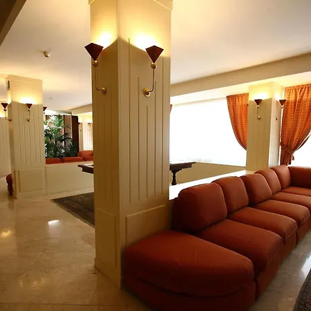 호텔 Executive 피오라노모데네세