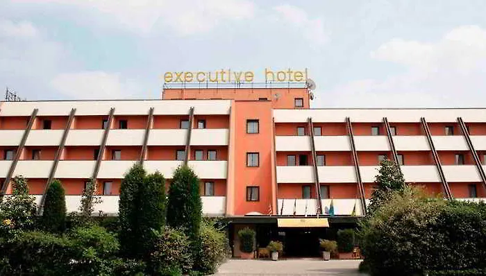 Executive 4*