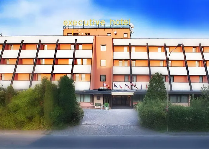 Hotel Executive 4*