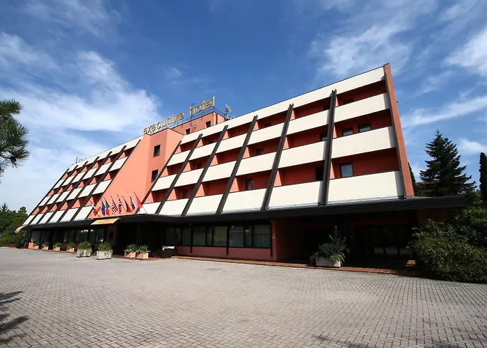 Hotel Executive